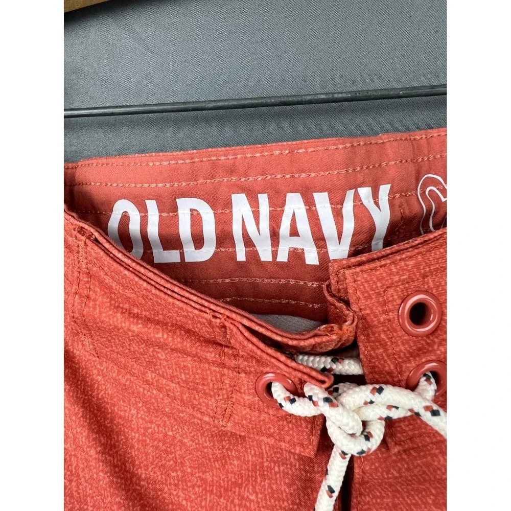 Old Navy Board Shorts Mens 32 Red Blue Striped Excellent Swim Trunks Surf